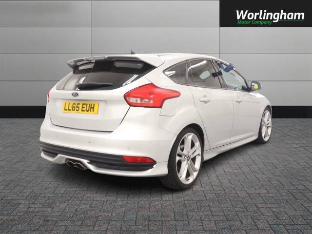 2015 Ford Focus 2.0 TDCi 185 ST-1 5dr