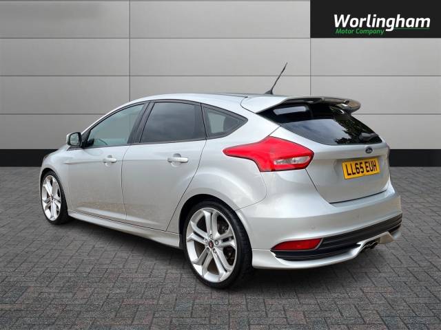 2015 Ford Focus 2.0 TDCi 185 ST-1 5dr