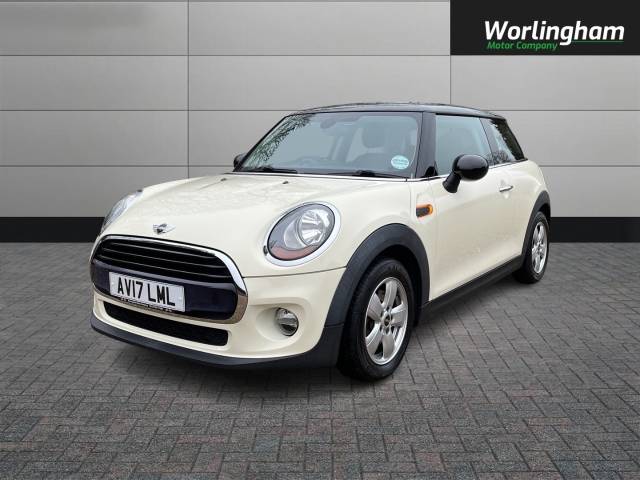 2017 Mini Hatchback 1.5 Cooper D 3dr