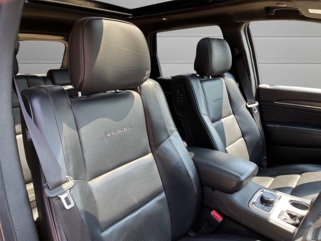 2016 Jeep Grand Cherokee 3.0 CRD Summit 5dr Auto [Start Stop]